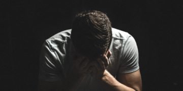 Cum să te ferești de vampirii emoționali