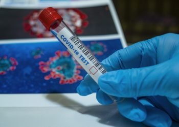 Vaccinul lui Bill Gates este testat pe oameni