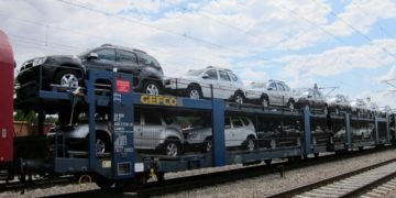 Uzinele Dacia pe tobogan. Ce scădere au înregistrat în ultimele 4 luni