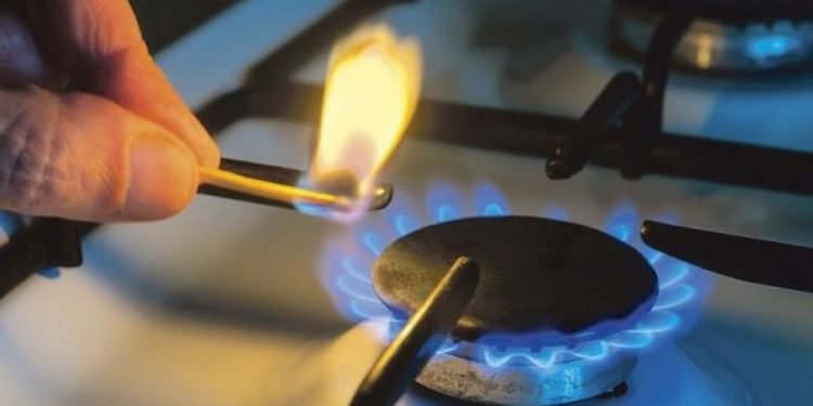 3,4 milioane de români risca să aibă de la 1 iulie facturi mai mari la gaze