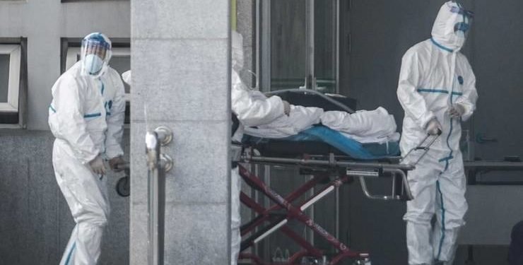 Mărturie medic infectat de la Suceava : mai bine acasă decât la spital