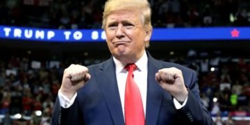 Trump a ordonat deschiderea tuturor bisericilor