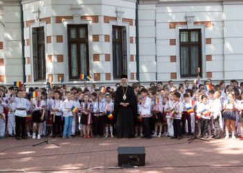Monica Anisie şi Florin Cîţu fac concesii şi promisiuni pentru viitorii alegători