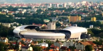 Spotlights dă lovitura la Cluj – Consiliul Judeţean Cluj închiriază Cluj Arena pentru evenimente: cinema, concerte și show-uri de stand-up comedy