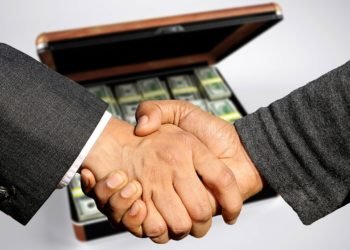 Încep să se clarifice lucrurile: Consilierul șefului UNIFARM datorează chinezilor 5,2 milioane de euro