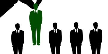 Ce se mai caută pe piața muncii: agenți de vânzări și specialiști în promovare online