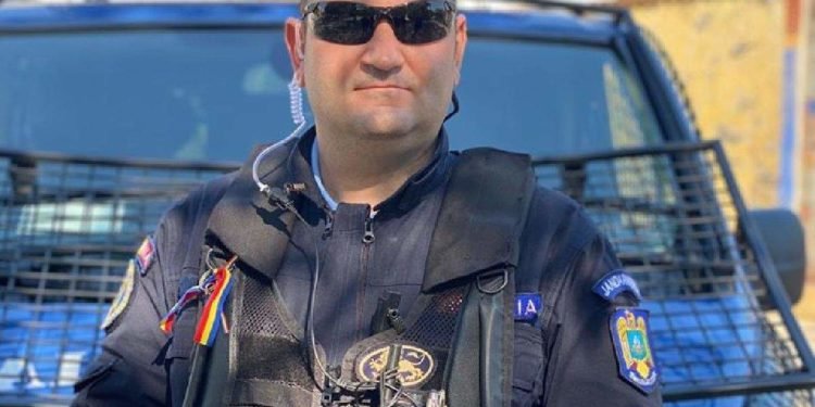 Jandarmul care salvează oameni de la moarte cu vorba
