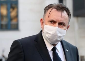 Bişniţarul de măşti Tătaru le cere spitalelor să reia internările şi intervenţiile chirurgicale