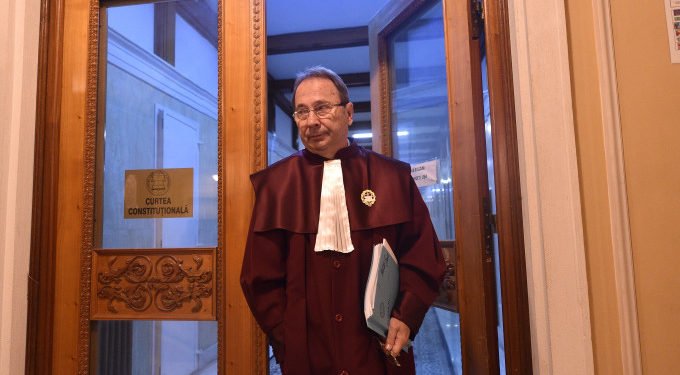 Orban atacă dur CCR