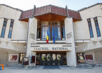 Activitatea teatrală încearcă revenirea la normalitate