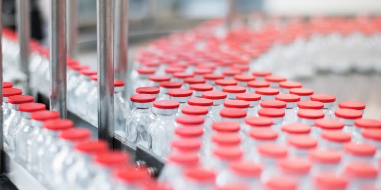 Medicamentele românești folosite în tratamentul asociativ COVID-19 pleacă în SUA și Anglia