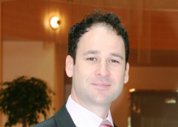 Este Robert Negoiță un cal troian, un iepure electoral sau un simplu traseist politic?