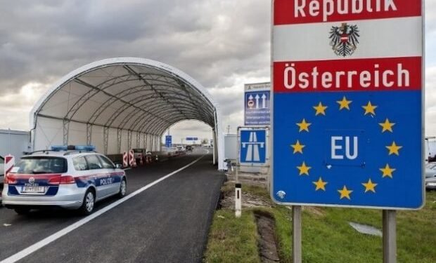 Amenzi record pentru românii care călătoresc în Austria fără certificat non-covid
