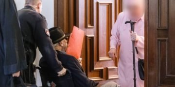 Un paznic de 93 de ani a fost condamnat pentru crimele din timpul regimului nazist