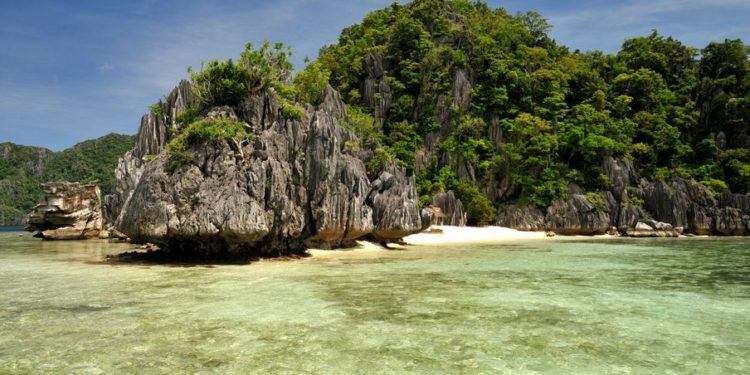 Cea mai frumoasă insulă din lume se află în Filipine