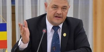 Ninel Peia – Afară cu ciuma roșie, ciuma galbenă și ciuma neagră!