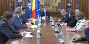 Stare de alertă: Ori să se revizuiască primesc, dar să nu se schimbe nimica; ori să nu se revizuiască primesc, dar atunci să se schimbe pe-aici, pe colo, și anume în punctele … esențiale