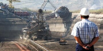 Orban promite că va salva un mare complex energetic