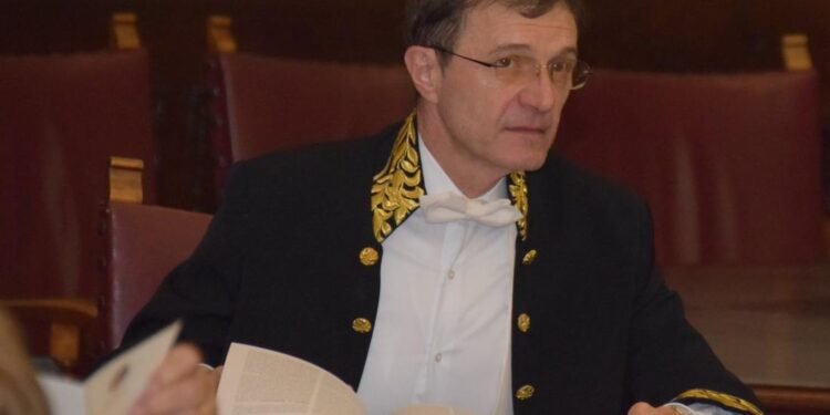„Un învățător face mai mult decât 10 laptopuri”