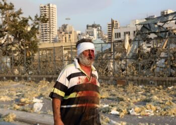 Libanul în colaps după explozia de marți. Macron ajunge joi la Beirut pentru a ajuta fosta colonie franceză