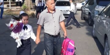 Părinte, revoltat înainte de începerea școlii: E o brambureală totală