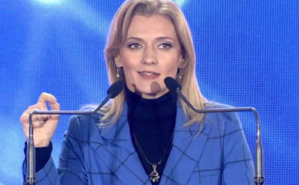 Somnul rațiunii naște declarații: Alina Gorghiu elogiază măsurile luate de Guvernul Orban pentru începerea școlii