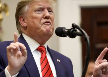 Trump se laudă cu un vaccin anti Covid-19 care ar putea fi distribuit din octombrie