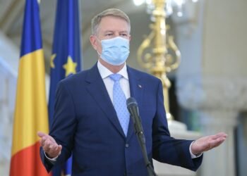 Iohannis explică dramatismul momentului la deschiderea anului universitar la ”Teatru”