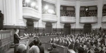 USR vrea Parlament ce întrece Marea Adunare Națională a RSR