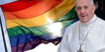 Papa Francisc vrea familii pentru comunitatea LGBT. Pe când parteneriatul între 3 sau mai multe persoane?