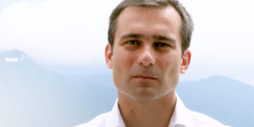Si-a falsificat primarul Brașovului CV-ul?