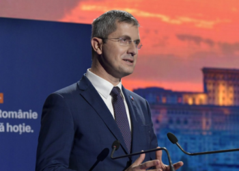Barna și Cioloș au depus plângere penală împotriva unei tentative de manipulare electorală