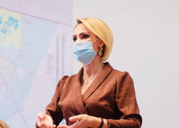 Gabriela Firea: „Încăpățânarea Guvernului Orban de a închide școlile din România riscă să compromită total educația elevilor”