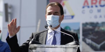 Orban dă sfaturi medicale românilor. Unde trebuie sunat când se simt rău